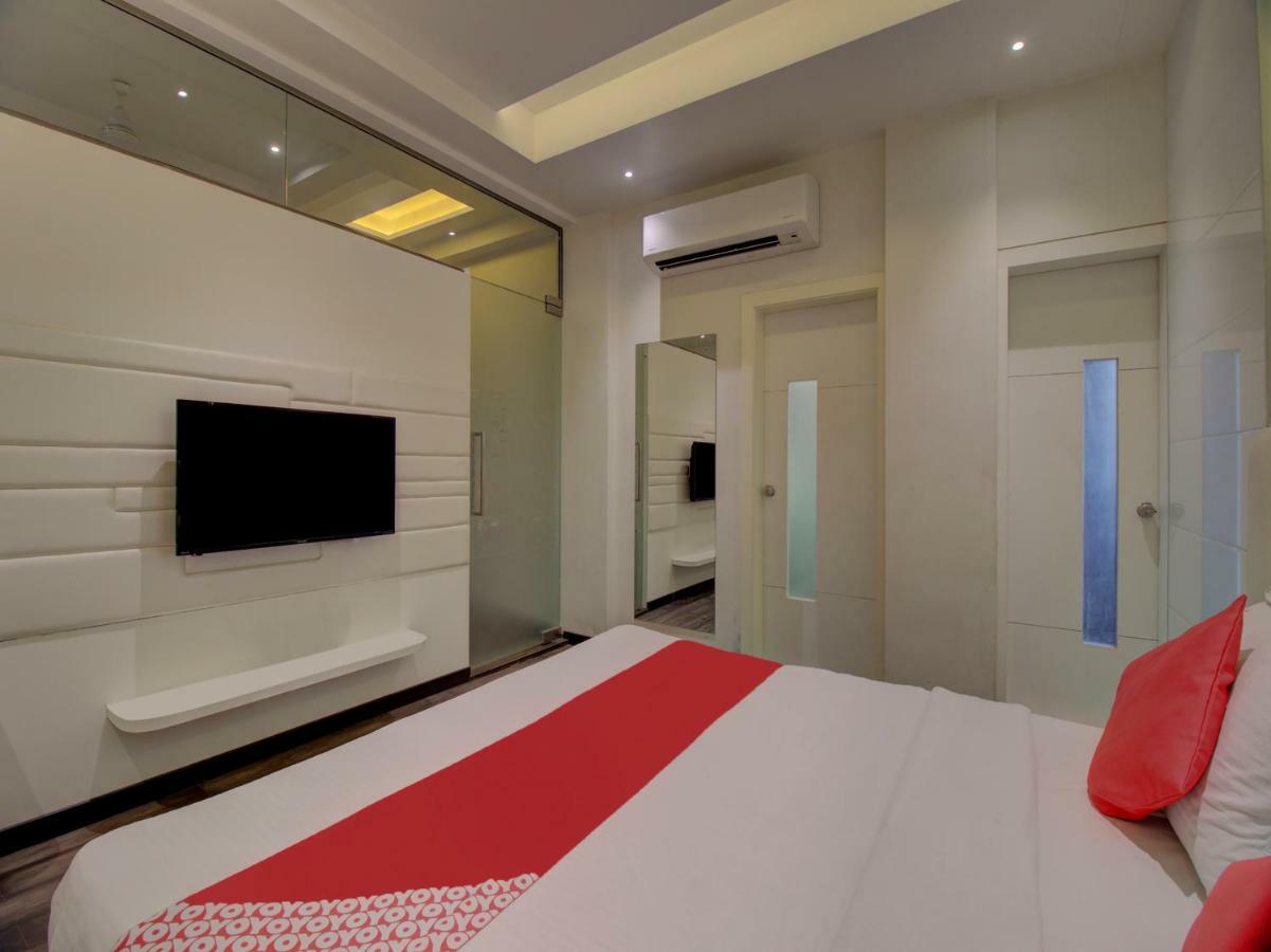 Oyo 35844 Hotel Lotus Residency Sangli Екстер'єр фото