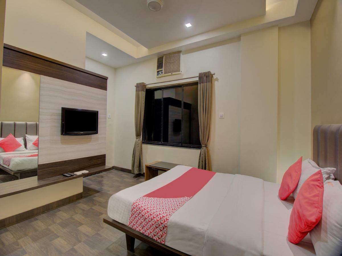Oyo 35844 Hotel Lotus Residency Sangli Екстер'єр фото