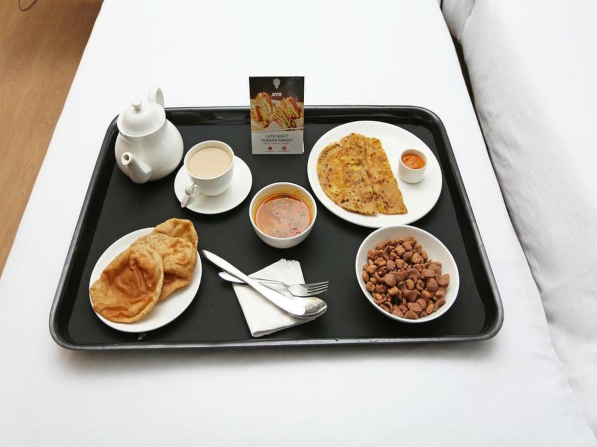 Oyo 35844 Hotel Lotus Residency Sangli Екстер'єр фото