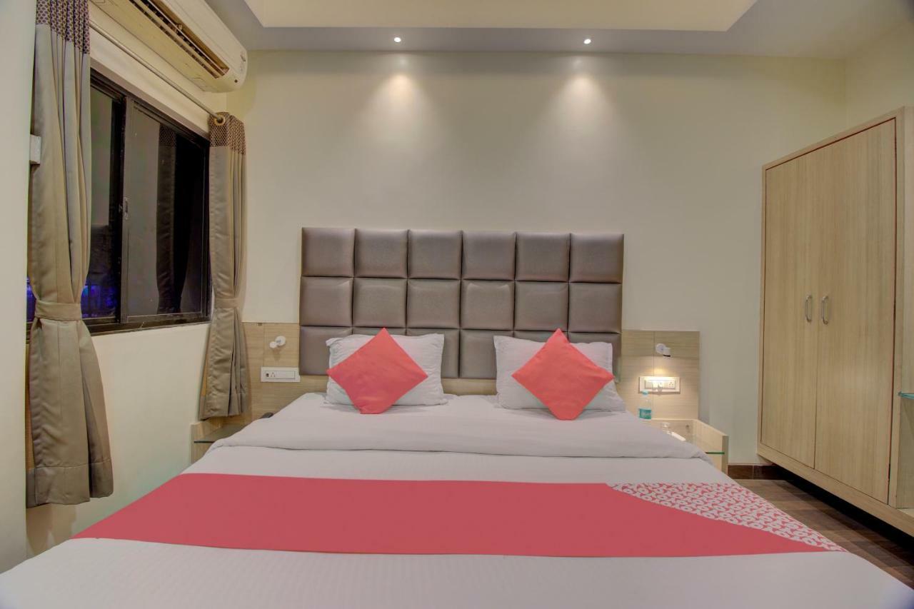 Oyo 35844 Hotel Lotus Residency Sangli Екстер'єр фото